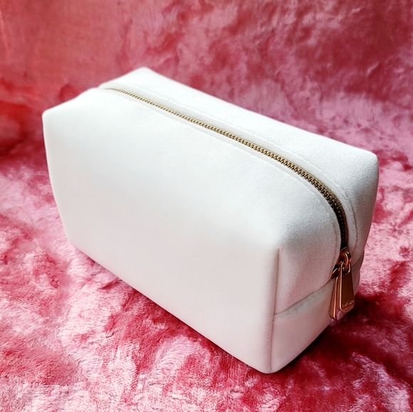 Dior White and Gold Cosmetic Bag - Picture 5 of 7